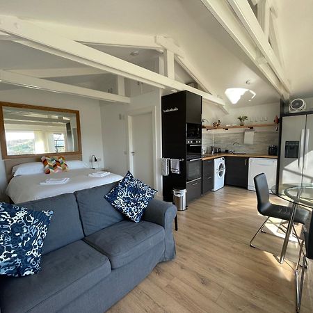 Spacious Lodge With King Sized Bed 因弗雷里 外观 照片